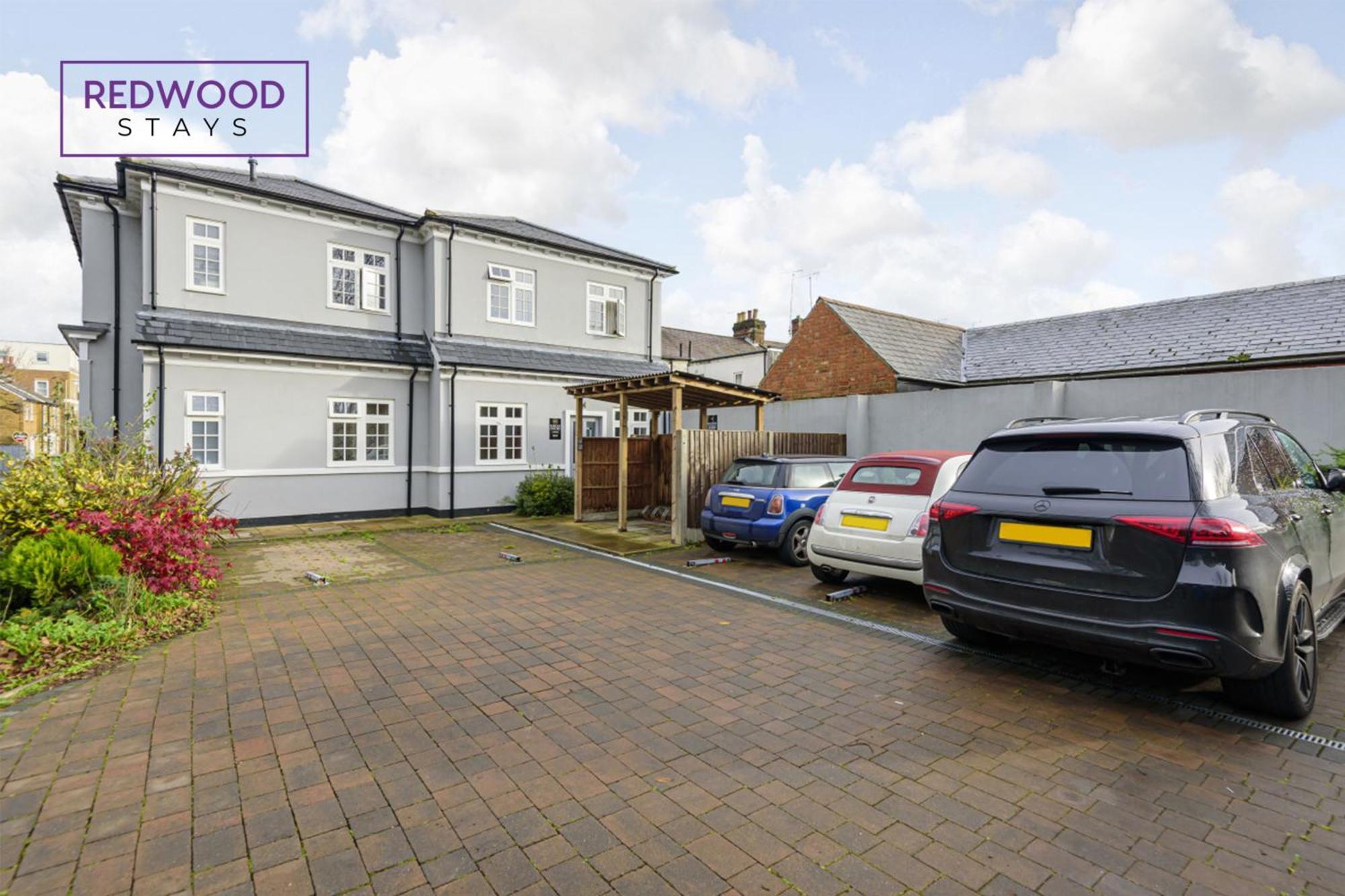 1 Bed 1 Bath Town Center Apartments For Corporates & Contractors, Wifi, Netflix And Parking On Selected Units By Redwood Stays Aldershot Buitenkant foto